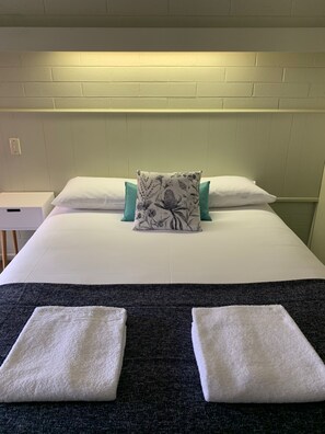 Comfort-Zimmer, 1 Queen-Bett, barrierefrei | Hochwertige Bettwaren, Bügeleisen/Bügelbrett, kostenloses WLAN