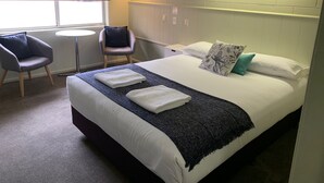 Rom – comfort, 1 queensize-seng | Strykejern/-brett, wi-fi (inkludert) og sengetøy