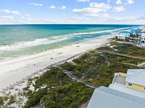 On the beach - Summer Dreams: Beachfront, Private Pool, Pet Friendly, North Cape (Cape San Blas)