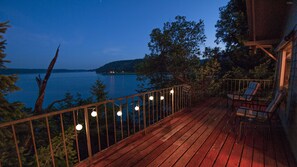 Terrace/patio - Hamma Hamma Hideout  (Lilliwaup)