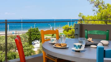 Villa, 3 Bedrooms | Balcony