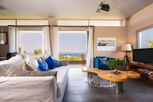 Villa, 3 Bedrooms | Living area | Flat-screen TV