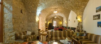 Boustany Guest House - Hostel