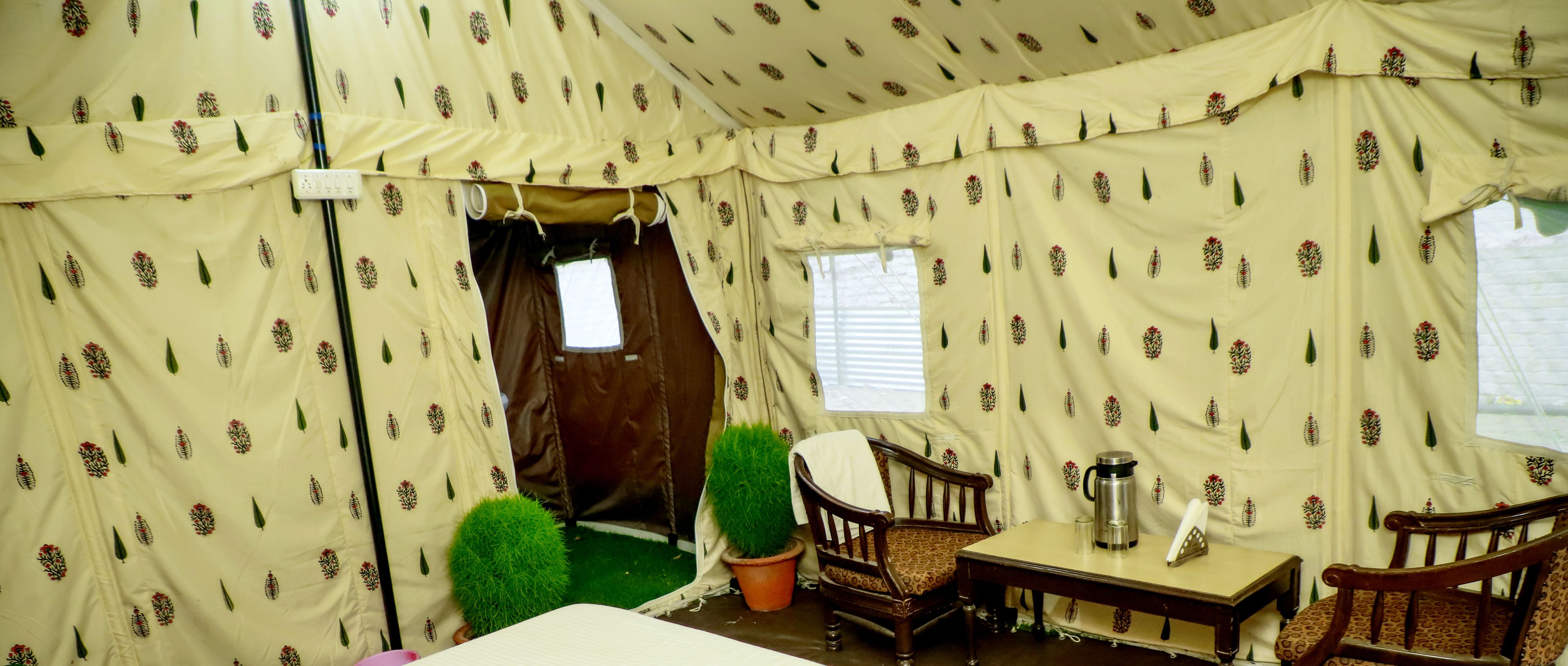 Coffee/tea maker, electric kettle