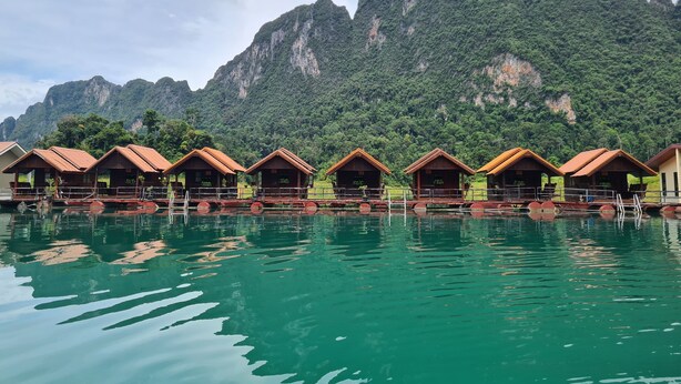 Wooden Standard | Bed sheets - Khaosok eco raft (Ban Ta Khun)