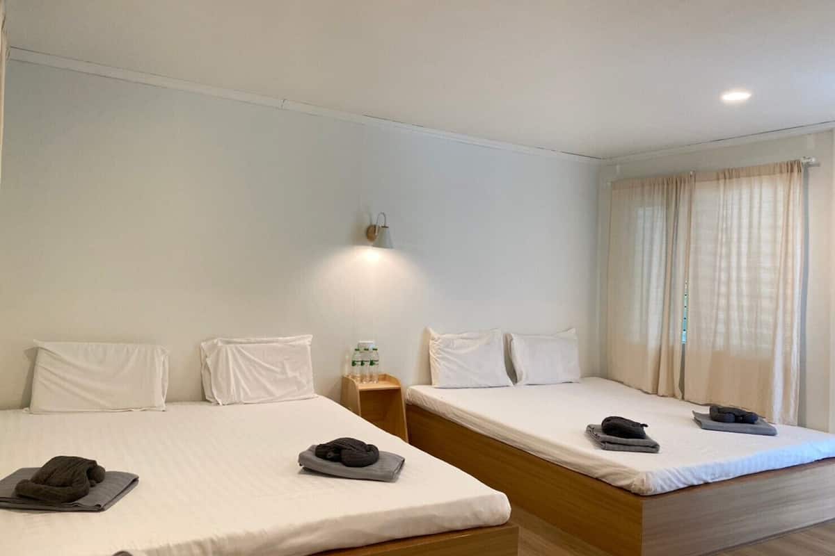 Dormitory - Maximum 2 guests per bed | Bed sheets