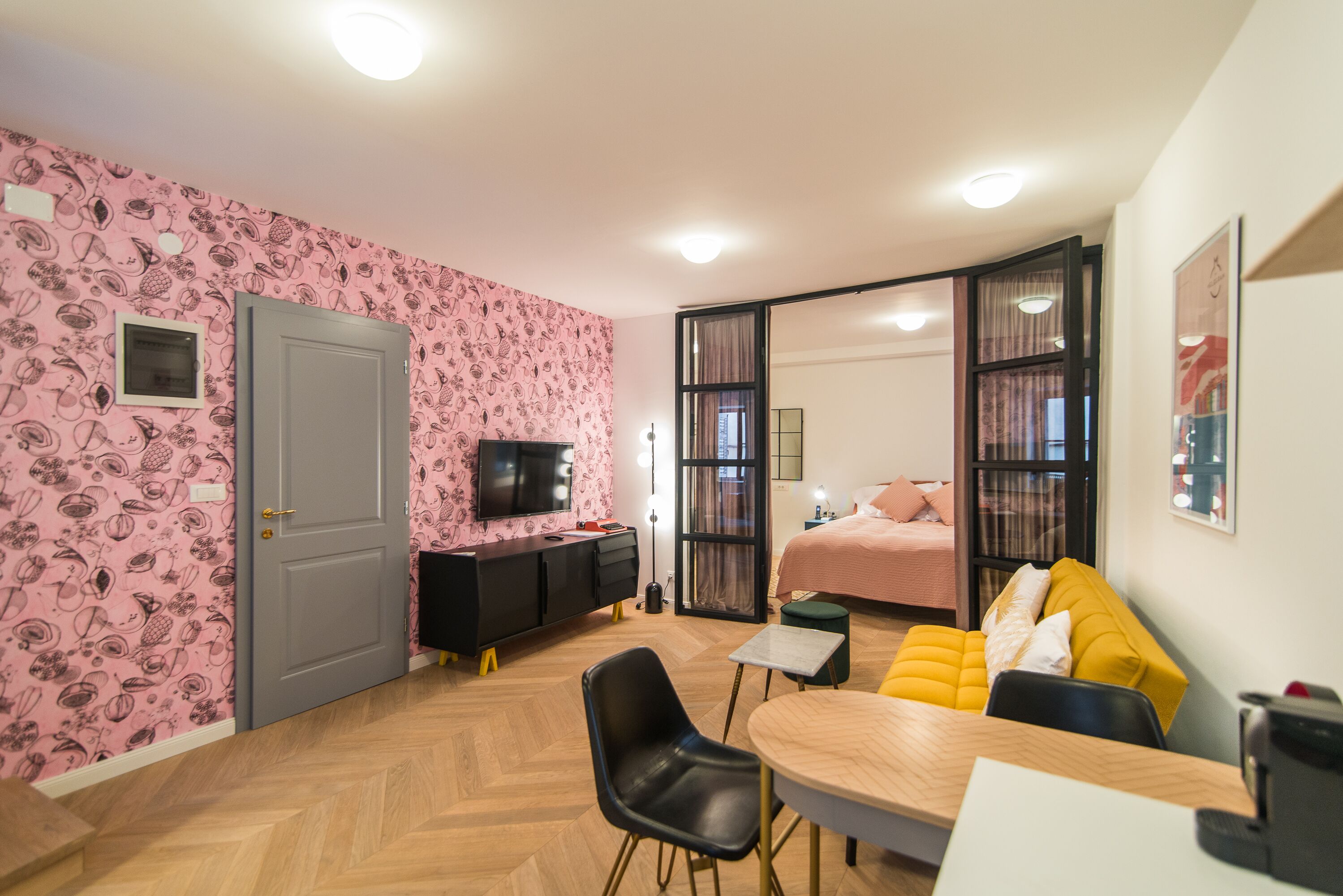 1 bedroom, egyptian cotton sheets, premium bedding, minibar