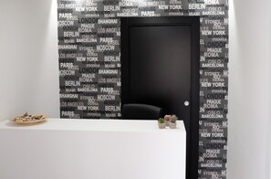 Check-in/check-out kiosk