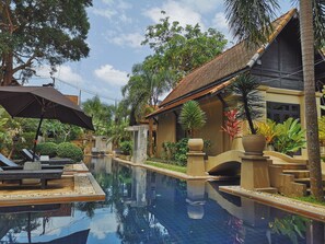 Outdoor pool - Montra Samui (Koh Samui)