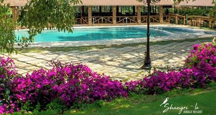 Shangri La Jungle Resort