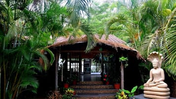 Khu sảnh