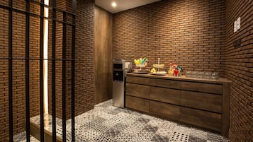 Snack bar