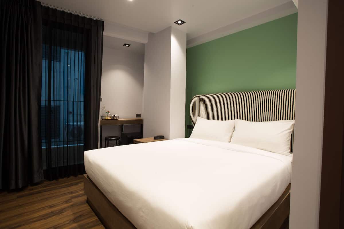 Superior-enkeltværelse - ikke-ryger | Skrivebord, arbejdsområde til bærbare computere, mørklægningsgardiner