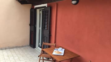 Deluxe-Dreibettzimmer, Balkon | Ausblick vom Zimmer