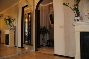 Exclusive Apartment, 1 Queen Bed, Non Smoking | 1 bedroom, premium bedding, pillow-top beds, individually decorated - Apartament Oliviya (Kursk)