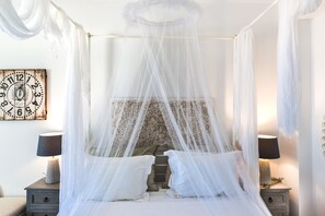 Zimmersafe, individuell dekoriert, individuell eingerichtet