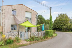Exterior - Homerez - Apartment in Mortagne-sur-Gironde (Mortagne-sur-Gironde)