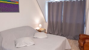 2 Schlafzimmer, Bügeleisen/Bügelbrett, Reisekinderbett, kostenloses WLAN