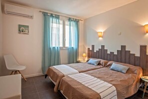 3 slaapkamers, een strijkplank/strijkijzer, wifi, beddengoed