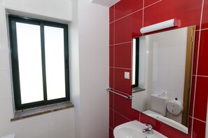 Shower, towels, soap, shampoo