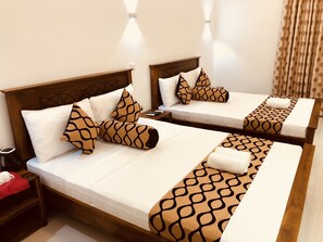 Deluxe Family Room | Ferros/tábuas de passar roupa, Wi-Fi de cortesia