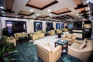 Lobby sitting area - Teeba Palace Hotel (Amman)