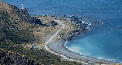 PAUA POINT Close to beach, big deck/views, homely, wifi, a gem! Relax and enjoy!
