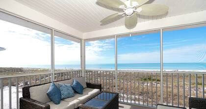 Comfortable villa with unobstructed view of the Gulf on Resort, C2424B