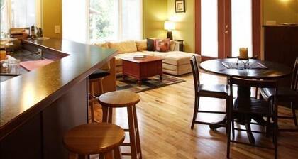 Large group(walking distance to Alyeska Resort)