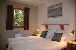 6 Schlafzimmer, Reisekinderbett, kostenloses WLAN