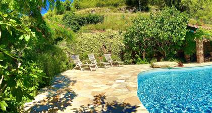 Chalet du Bickenberg à Osenbach prÚs de Colmar - aire de jeux - piscine partagée