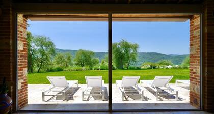 Mulino della Solaia, Arceno Rentals Club, Luxusvilla in der Toskana, Pool, WiFi