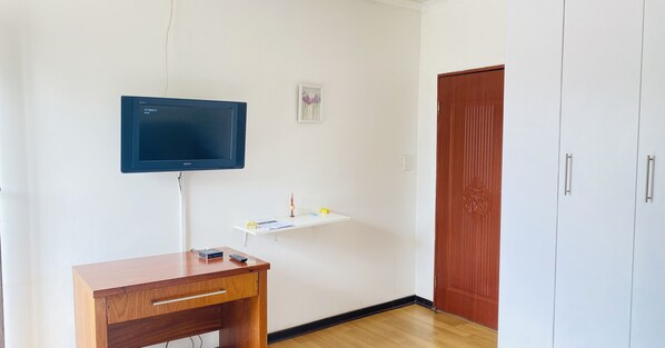 ห้องสแตนดาร์ดดับเบิล | 1 ห้องนอน, ผ้าปูที่นอนฝ้ายอียิปต์, เครื่องนอนระดับพรีเมียม, ผ้านวมขนเป็ด