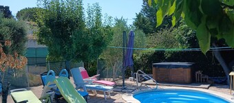 Provence Family Bungalow 3 stk stille Oppvarmet basseng
