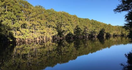 One of a Kind-Get Away / Big Cypress Bayou in der Nähe von Jefferson & Caddo