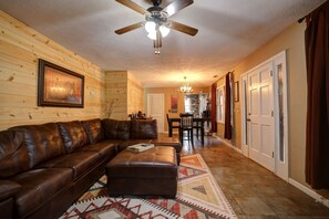 TV, fireplace, foosball - Pawsibilities  - Pet Friendly with Game Room and Hot Tub! (Clarkesville)