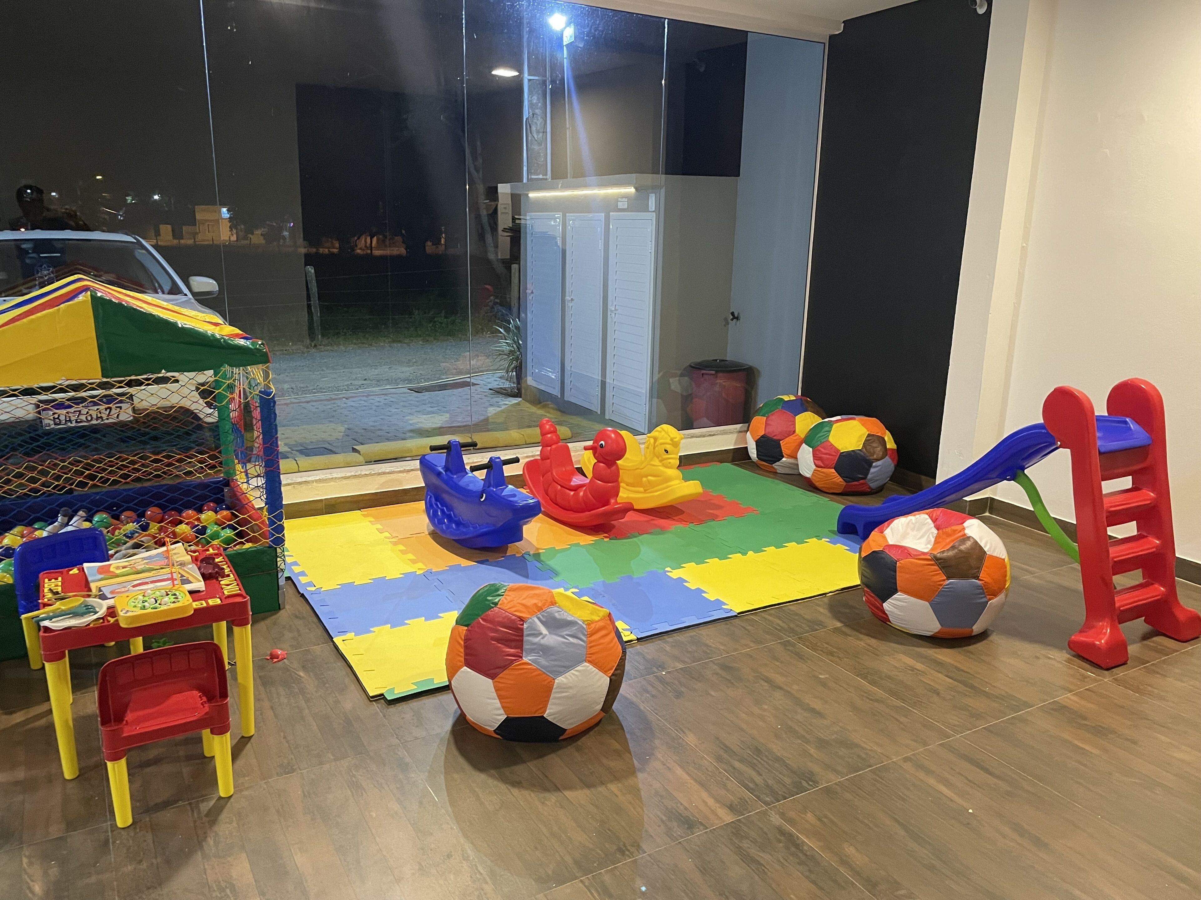 children’s play area – indoor