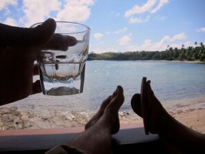 Bar (on property) - Safe Landing Eco Lodge (Nacula Island)