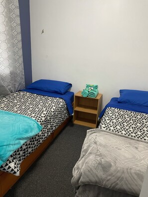 3 chambres, accès au Wi-Fi (inclus), literie fournie