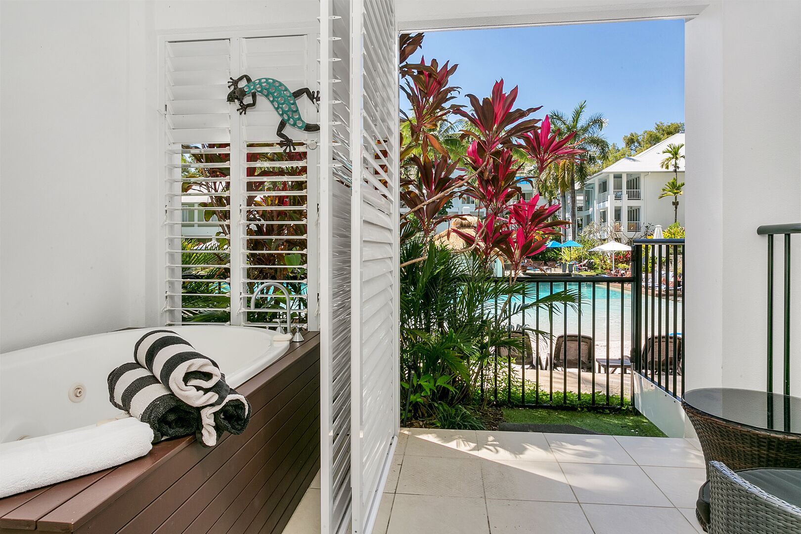 The Escape @ Palm Cove — image 7