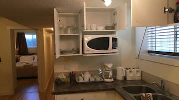 Fridge, microwave, coffee/tea maker, electric kettle