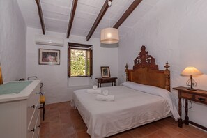 2 habitaciones, wifi gratis y ropa de cama 