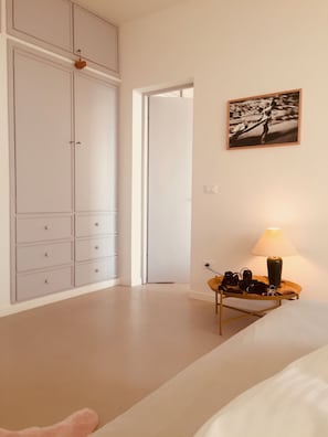 1 slaapkamer, een bureau, een strijkplank/strijkijzer, gratis wifi
