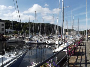 Marina - sweet tranquility between land and sea (Plouezoc'h)