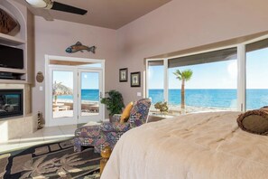 3 Schlafzimmer, Schreibtisch, Bügeleisen/Bügelbrett, Reisekinderbett