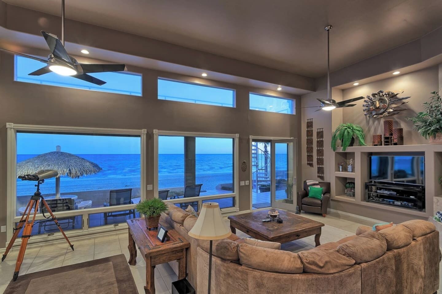 智能电视、壁炉