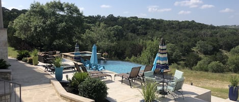 Piscine extérieure, piscine chauffée