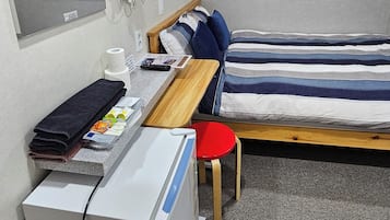Double Room | Free WiFi, bed sheets