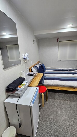 Double Room | Free WiFi, bed sheets
