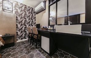 Standard Double Room | Room amenity